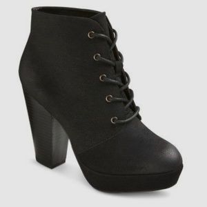 Mossimo Black Ankle Boot, 8.5